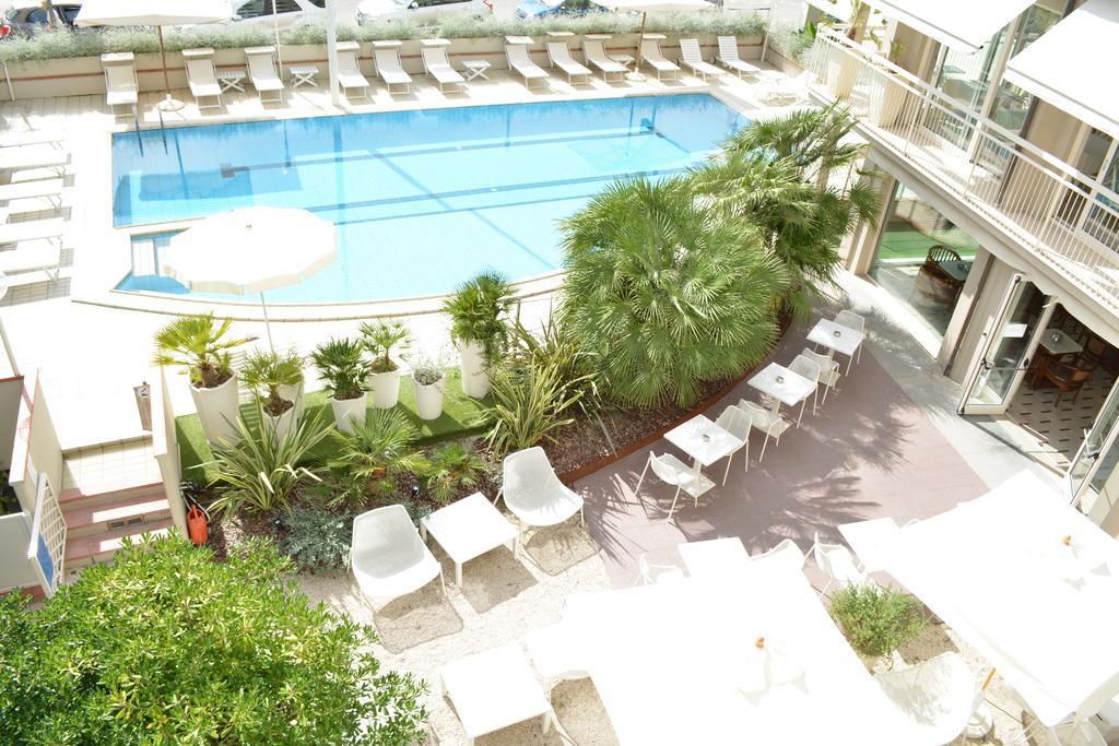 Hotel Trionfal Milano Marittima Zewnętrze zdjęcie