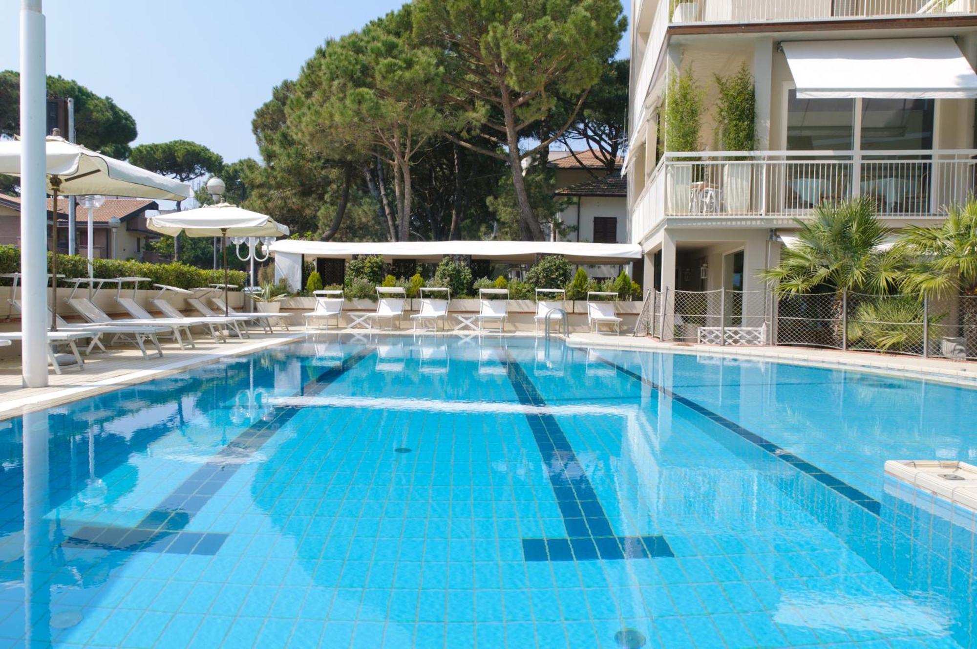 Hotel Trionfal Milano Marittima Zewnętrze zdjęcie