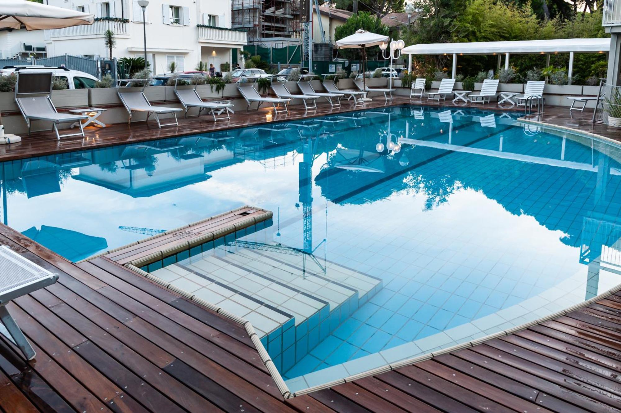 Hotel Trionfal Milano Marittima Zewnętrze zdjęcie